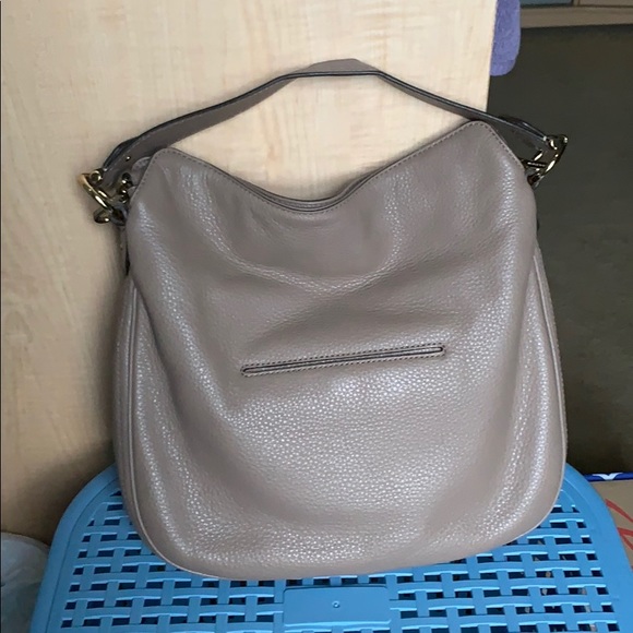 Michael Khors handbag - Picture 3 of 9